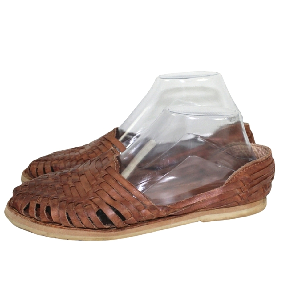 BearPaw Huaraches woven leather sandals size 8